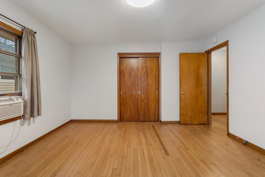 Building Photo - 1320 Alms Dr