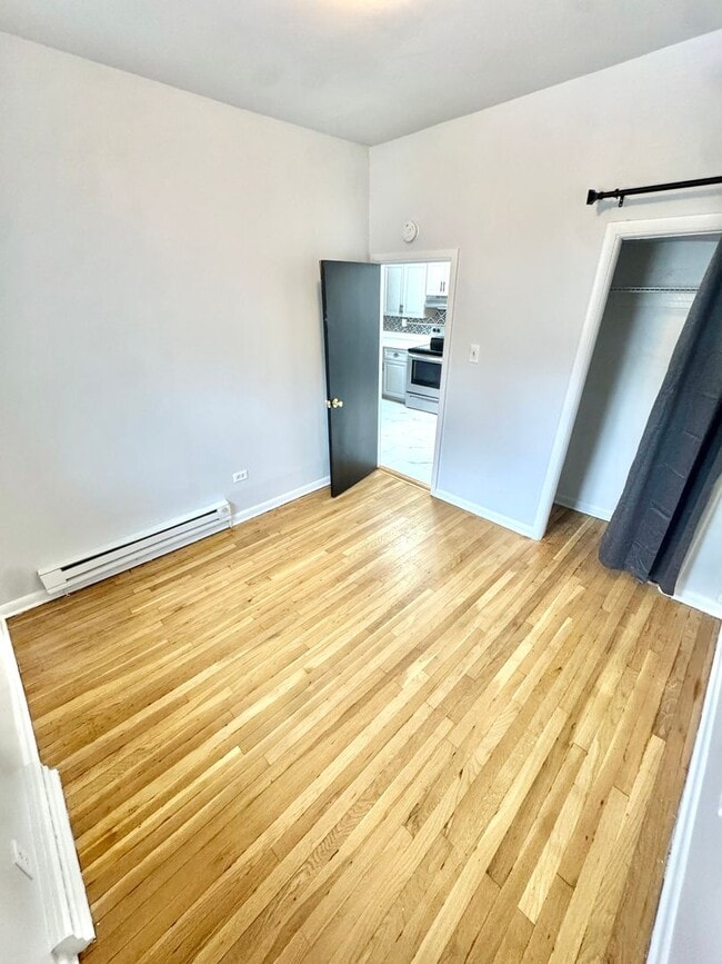 Building Photo - TWO BEDROOM Detached Home in Bethlehem Schools