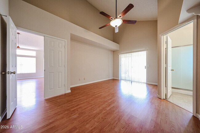 Building Photo - 3305 E Wildwood Dr