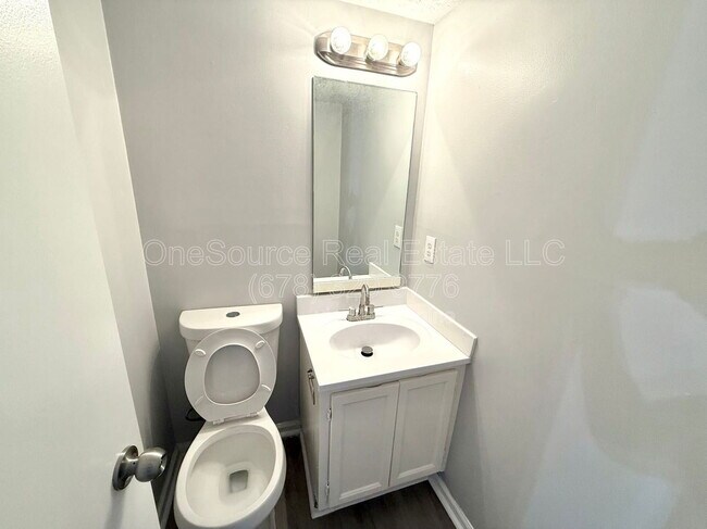 Building Photo - 3626 N Hopkins Ct