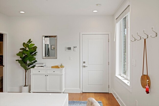 Building Photo - Totally Awesome in Trinidad! 3 bed + 2.5 B...