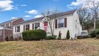Building Photo - 815 Neartop Dr