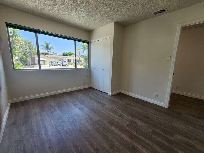 Building Photo - Costa Serena 55+.  3 Bedrooms/2 full baths