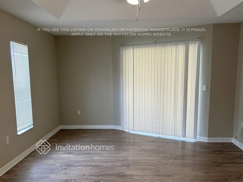 Building Photo - 4514 33rd Ct E