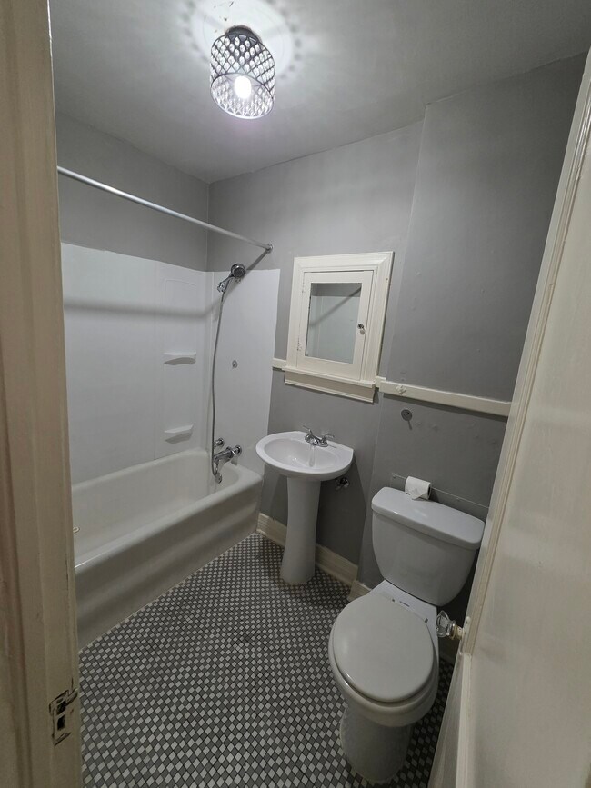 Building Photo - Virginia Ann