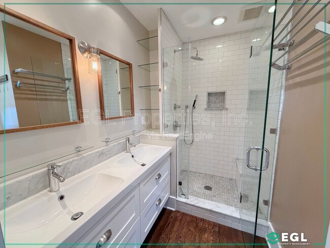 Building Photo - 4609 W 17th St