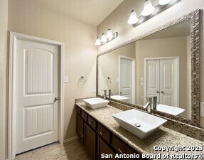 Building Photo - 8406 Loska Grn