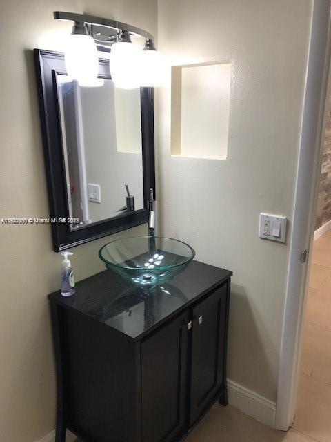 Building Photo - 11465 NW 87th Pl