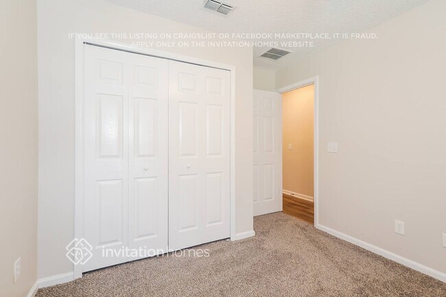 Building Photo - 203 Greenfield Dr