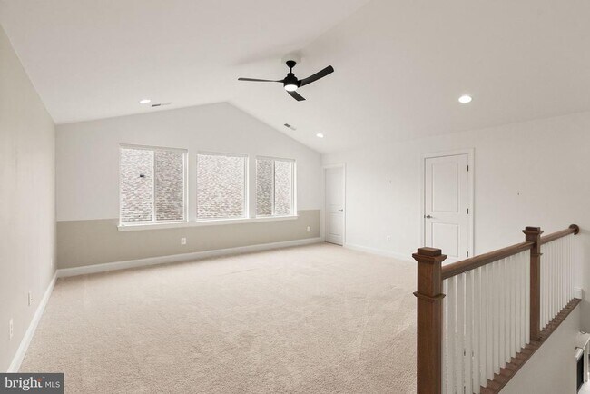 Building Photo - 121 Cowbird St
