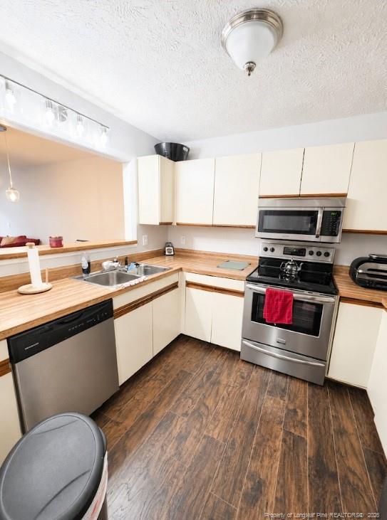 Building Photo - 1207 Huntsman Ct