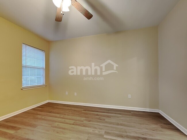 Building Photo - 201 Antigua Pl