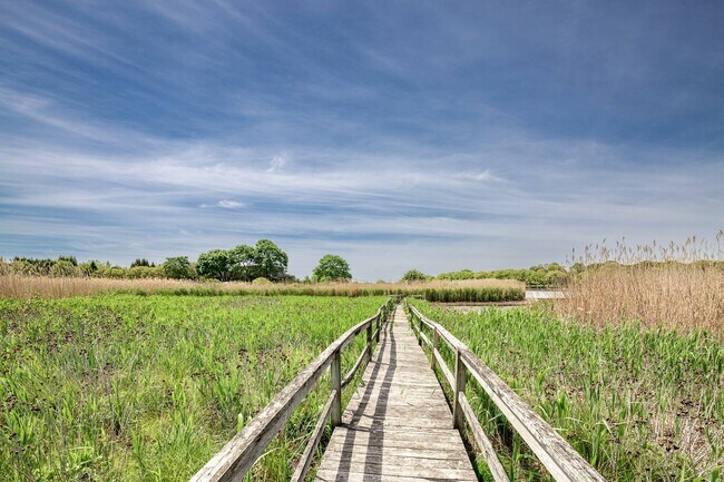 Building Photo - 493 Sagaponack Road