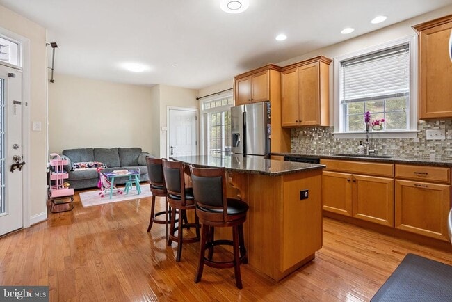 Building Photo - 133 Shilling Ave