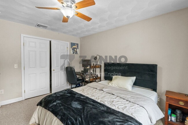 Building Photo - 498 Park Ave