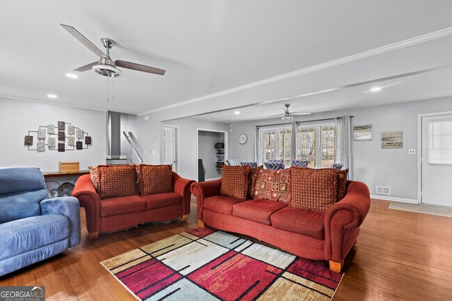 Building Photo - 3727 Calmer Cir