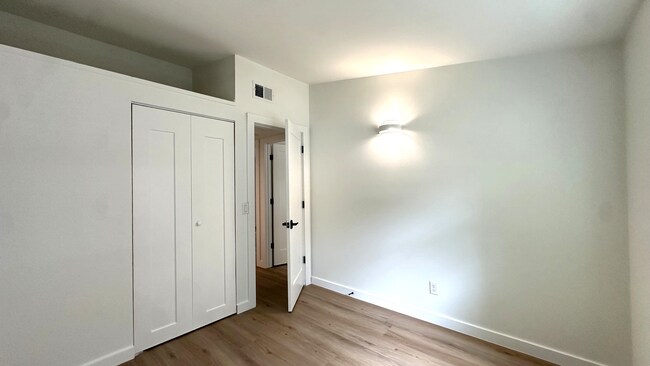 Building Photo - 116 N 20th St