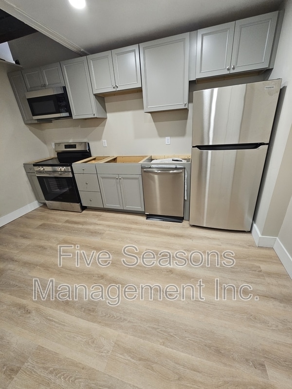 Building Photo - 328 Browns Trce