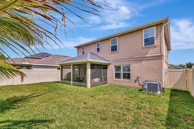 Building Photo - 5700 NW Pine Trail Cir