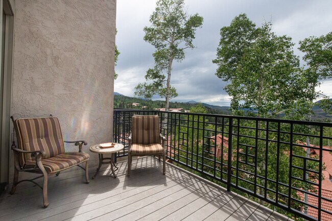 Building Photo - 100 Aspen Ridge Dr