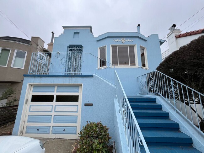 Building Photo - 1207 26th Ave