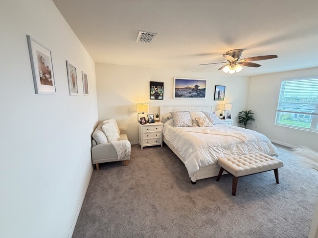 Building Photo - Spacious 4-Bedroom Home with Granite Count...