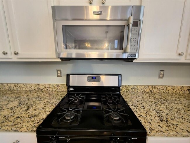 Building Photo - 2815 Priestcliff Dr SE