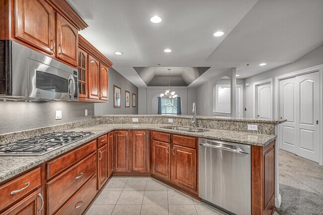 Building Photo - 4666 Sagewood Cir