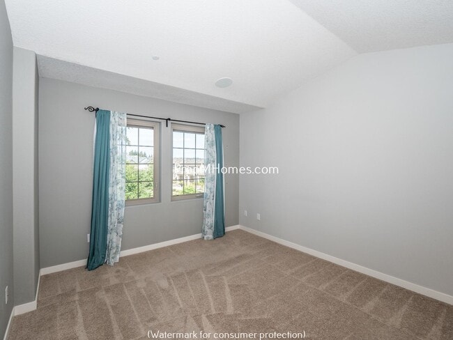 Building Photo - Fantastic Three Bedroom Home In Wilsonville On Corner Lot!