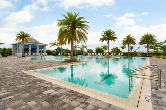 Building Photo - Exquisite 3-Bed 3.5-Bath Home in Prestigio...