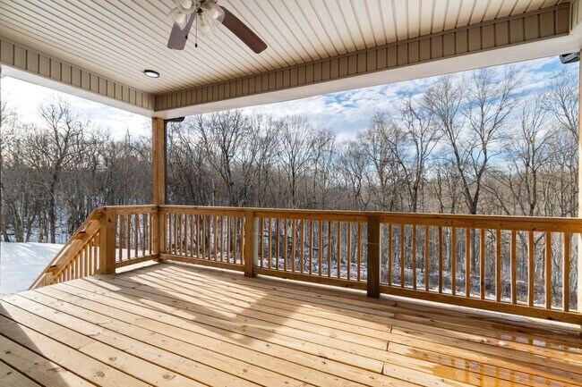 Building Photo - Stunner West of Nashville