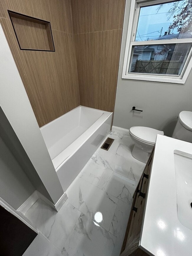 Building Photo - BEAUTIFUL RENOVATED NEW 4 BEDROOM 2 BATH HOUSE QUIET NEIGHBORHOOD