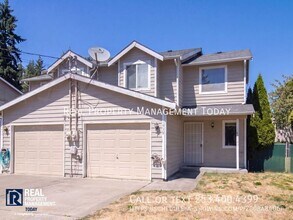 Building Photo - 1539 E 91st St