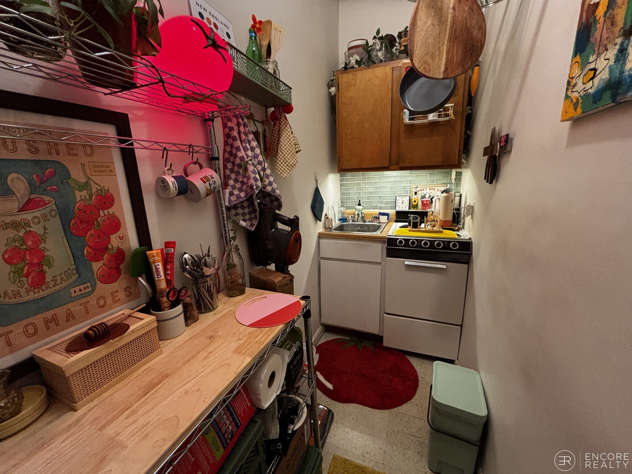 Building Photo - 16 Davis Ave