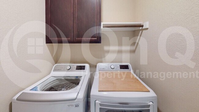 Building Photo - 10221 Levelland Pl