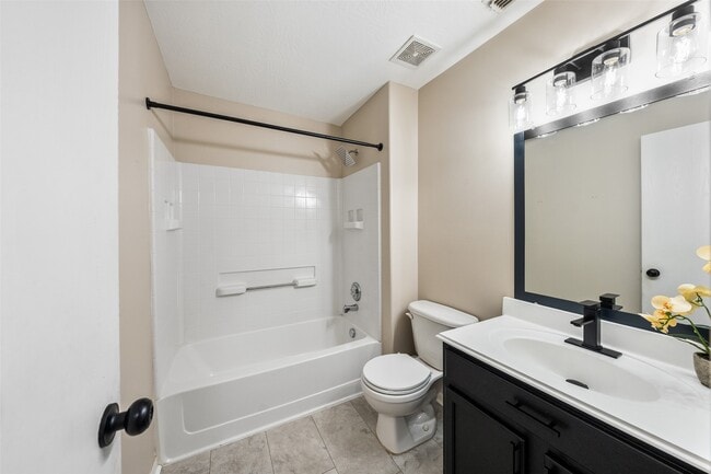 Building Photo - 7826 Chervil Ln