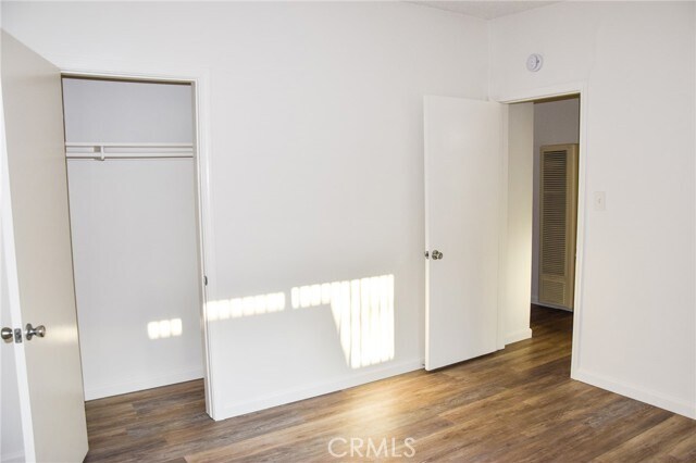 Building Photo - 1637 W Malvern Ave