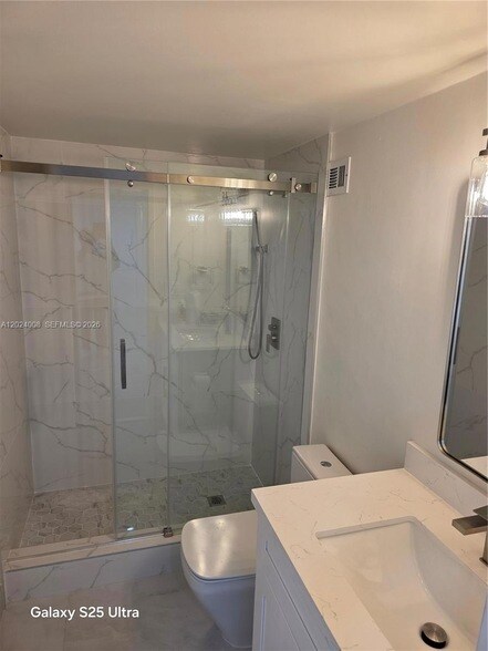 Building Photo - 3725 S Ocean Dr