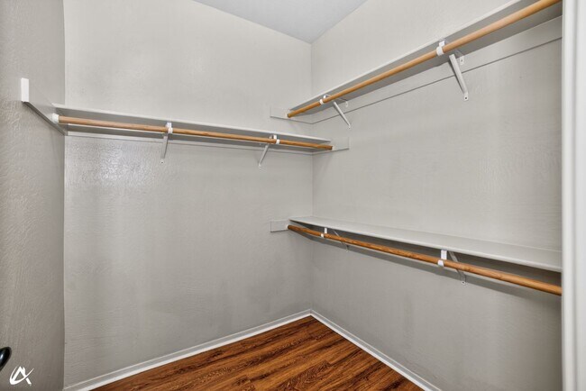 Building Photo - 2523 S 41st Ave
