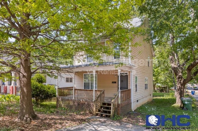 Primary Photo - 513 Connally St SE