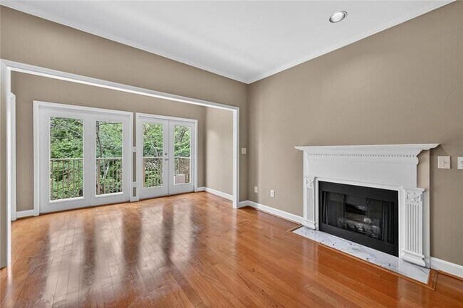 Building Photo - 2865 Lenox Rd NE