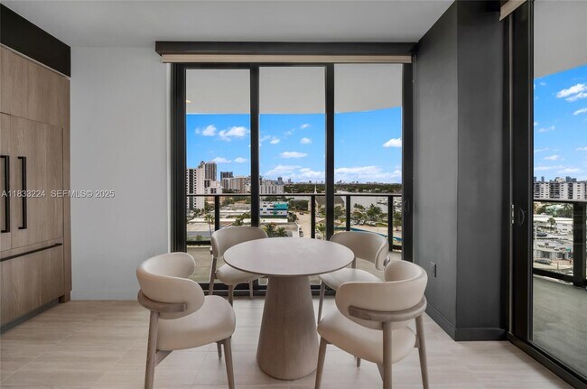 Building Photo - 580 72nd St