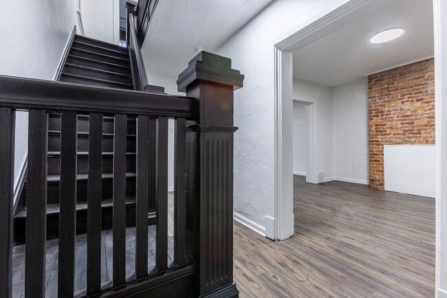 Building Photo - AVAILABLE APRIL - Open Concept 3 Bedroom Home w/ Character Throughout!