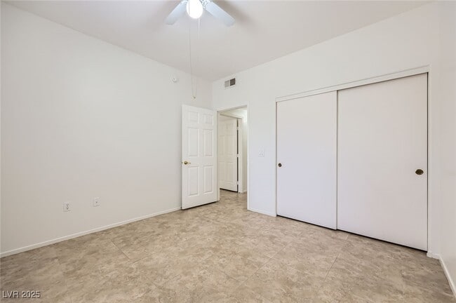 Building Photo - 75 N Valle Verde Dr