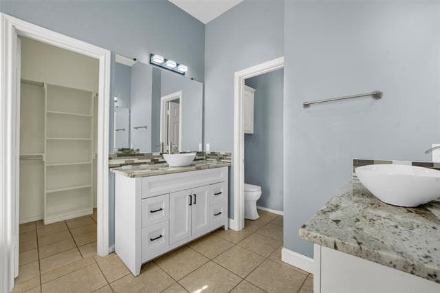 Building Photo - 1653 Churchill Ln