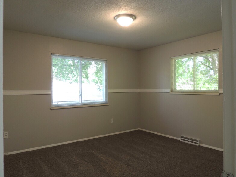 Building Photo - 2664 Bahamas Way
