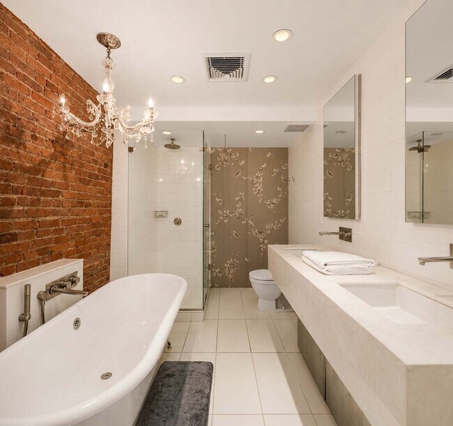 Building Photo - 354 Bowery-SI ID1035006P