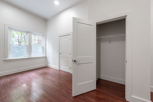 Building Photo - Coming Soon: Spacious 1BR Apartment – ETA ...