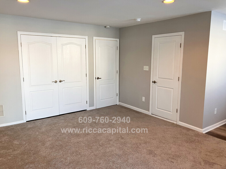 Building Photo - 35 Highgrove Ct