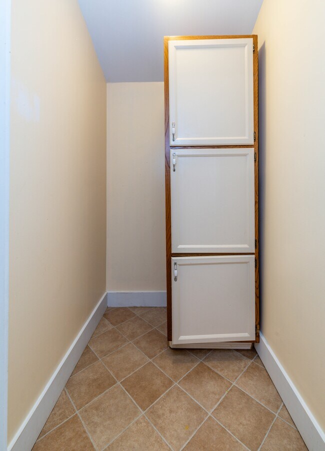 Building Photo - 1443 N 4th Ave